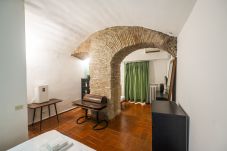 Studio a Roma - Campo de Fiori Grotto Apartment