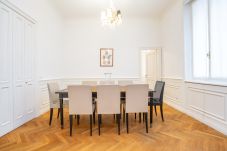 Appartamento a Roma - City Charm 3 BDR Apartment