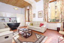 Apartment in Rome -  Trastevere Charming Retreat on Cobblestone Street