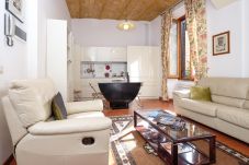 Apartment in Rome -  Trastevere Charming Retreat on Cobblestone Street