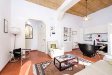 Apartment in Rome -  Trastevere Charming Retreat on Cobblestone Street