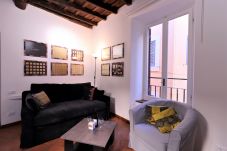 Apartment in Rome - Monte Giordano