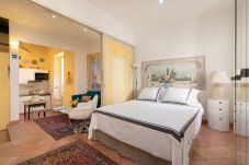 Apartment in Rome -  Monti Romantic Lodge