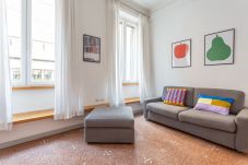 Apartment in Rome - Flaminio Historic Charm and Modern Flair